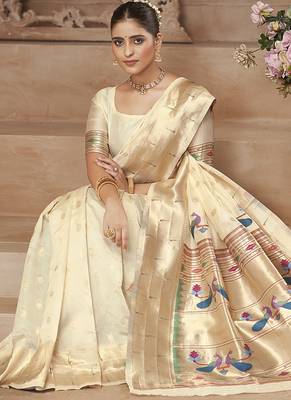 Off white paithani silk blend saree with gold zari border & peacock pallu 3