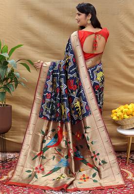 Navy blue patola silk blend saree with bird motif paithani pallu and zari border 2