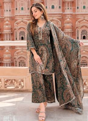 Green cotton paisley style floral printed short kurta set with dupatta 3