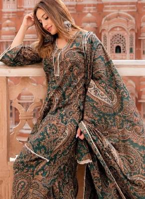 Green cotton paisley style floral printed short kurta set with dupatta 5