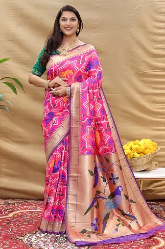 Magenta pink patola silk blend saree with bird motif paithani pallu and zari border