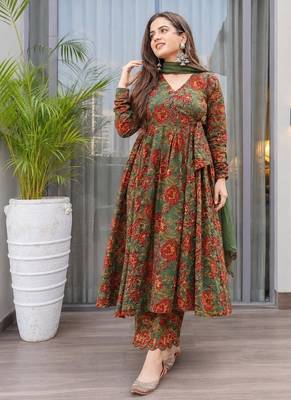 Green cotton floral printed anarkali kurta set with dupatta 2
