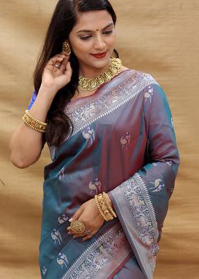 Grey silk blend banarasi saree with silver zari border and peacock pallu 4