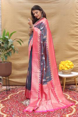 Grey banarasi silk blend saree with rani pink zari woven border 2
