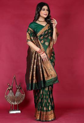 Dark green banarasi silk blend saree with copper zari weave 3