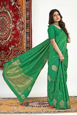 Green banarasi silk blend saree with zari buta weaving 3
