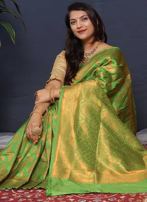 Leaf green kanjeevaram silk blend saree with copper zari floral weaving 2