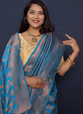 Aqua blue kanjeevaram silk blend saree with copper zari floral weaving 4