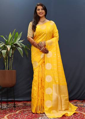 Yellow banarasi silk blend saree with zari buta & rich pallu 1