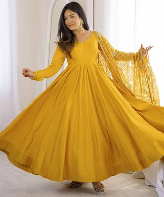 Women Roman Silk Chanderi Solid Anarkali Kurta Set with Dupatta 1