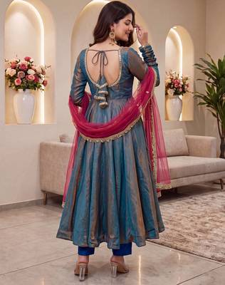 Sindoor silk blend anarkali gown set with net dupatta 2