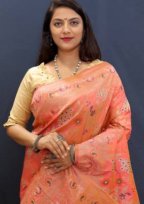 Salmon pink banarasi silk blend saree with zari floral weaving 4