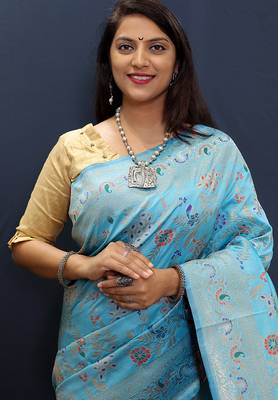 Sky blue banarasi silk blend saree with zari floral weaving 4