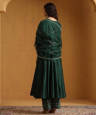 Emerald green embroidered chanderi anarkali set 4