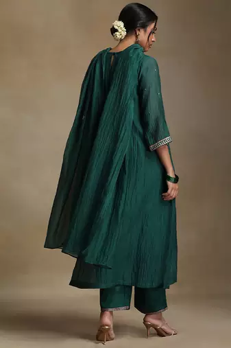 Emerald green embroidered chanderi long kurti set