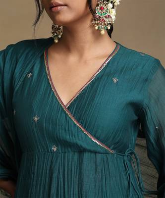 Teal blue embroidered chanderi long kurti set 5