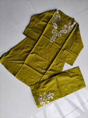 Women   s deep green embroidered ethnic co-ord set 4