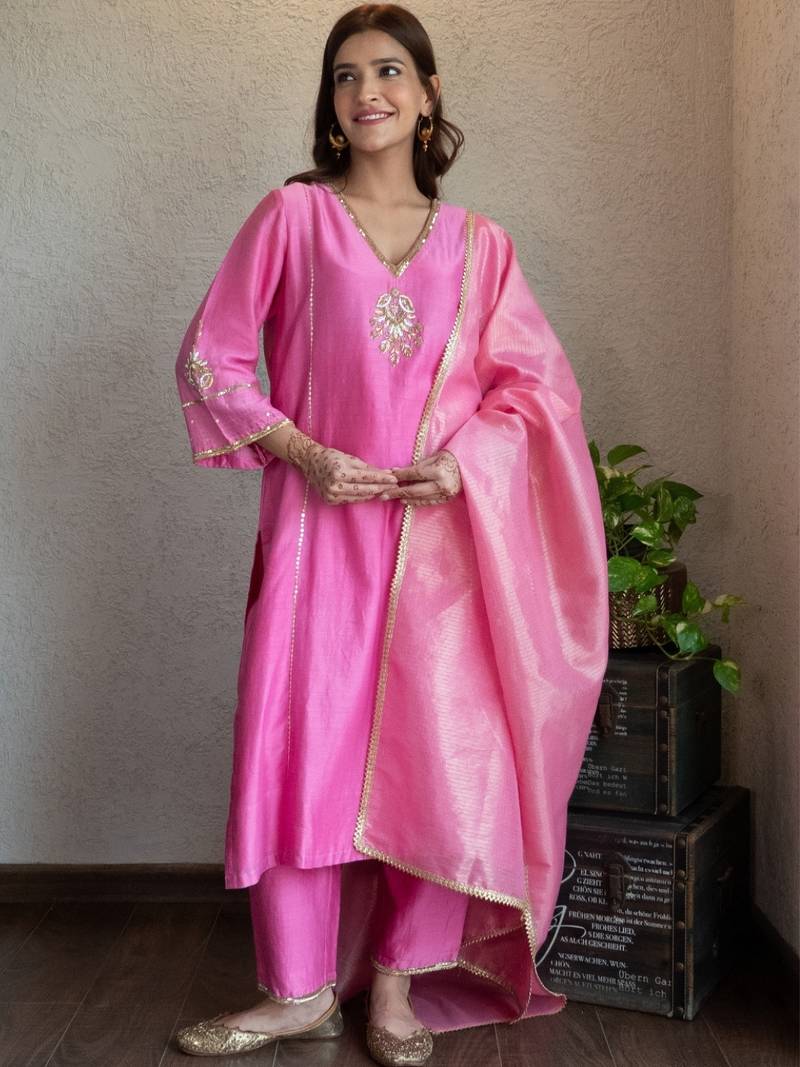 Pink embroidered chanderi kurta set with pants and dupatta – set of 3