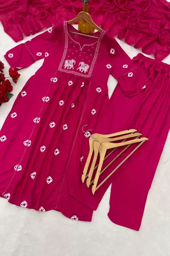 elephant embroidery bandhani kurti set with dupatta
