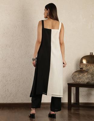 Black & white colorblock  chanderi suit set with dupatta 4