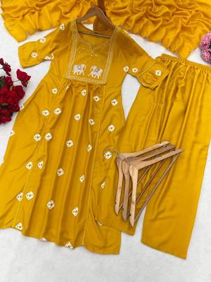 Elephant embroidery bandhani kurti set with dupatta 3