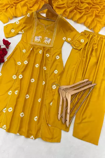 Elephant embroidery bandhani kurti set with dupatta