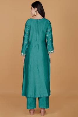 Teal self katan kurta pant set with cutdana pearl mirror embroiderey and dupatta 3