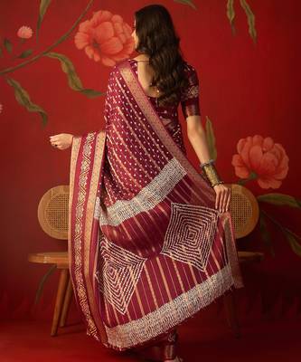 Maroon silk cotton bandhni saree with unstitched blouse piece. 3