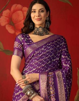 Purple silk cotton bandhni saree with unstitched blouse piece. 4