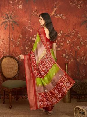 Red silk cotton bandhni saree with unstitched blouse piece. 3
