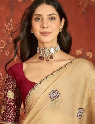 Beige silk blend embroidered saree with unstitched blouse piece. 2
