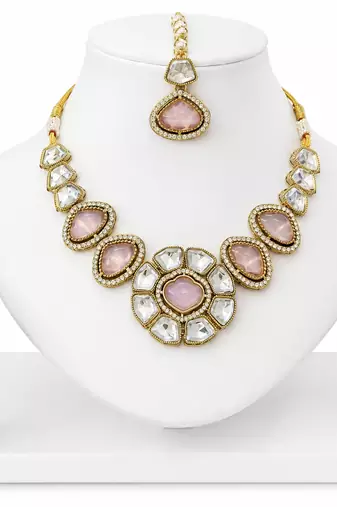 kundan baby pink mehendi polish necklace set with earrings and maang tikka for bridal wedding jewelry