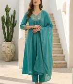 Women Ethnic Motifs Embroidered Pleated Thread Work Pure Cotton Kurta with Trousers & With Dupatta