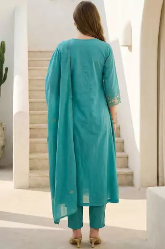 Women Ethnic Motifs Embroidered Pleated Thread Work Pure Cotton Kurta with Trousers & With Dupatta