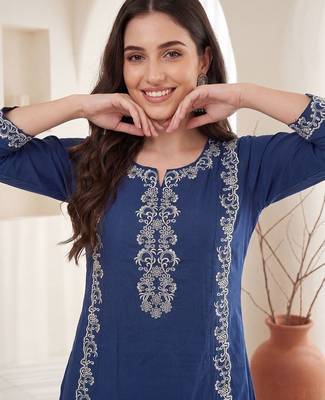 Women Ethnic Motifs Embroidered Regular Thread Work Pure Cotton Kurta with Trousers 3