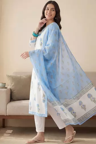 Women Floral Printed Regular Pure Cotton Kurta with Trousers & With Dupatta