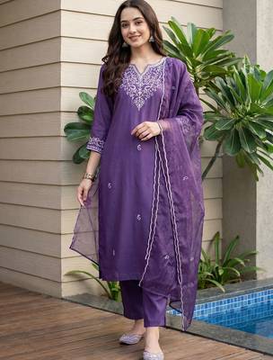 Women Ethnic Motifs Embroidered Regular Thread Work Kurta with Trousers & With Dupatta 2