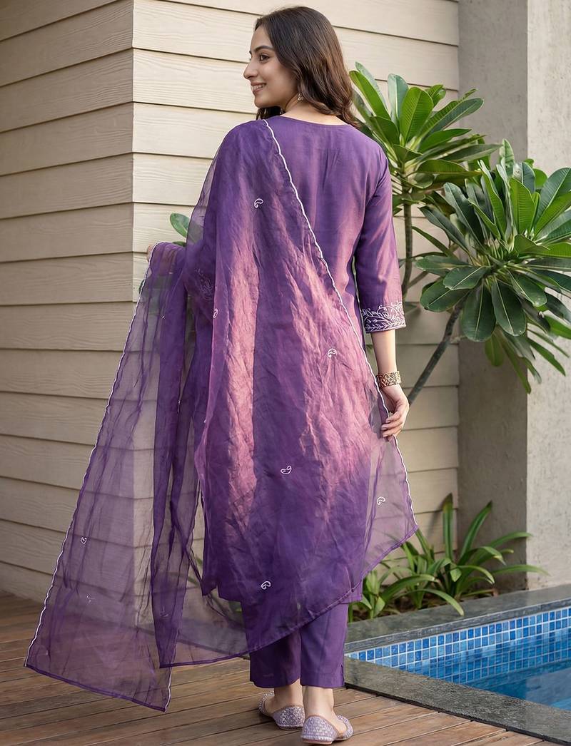 Women Ethnic Motifs Embroidered Regular Thread Work Kurta with Trousers & With Dupatta