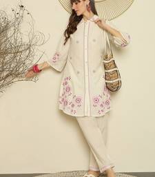 Women Floral Embroidered Pure Cotton Kurta with Trouser