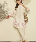 Women Floral Embroidered Pure Cotton Kurta with Trouser