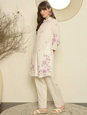 Women Floral Embroidered Pure Cotton Kurta with Trouser 5