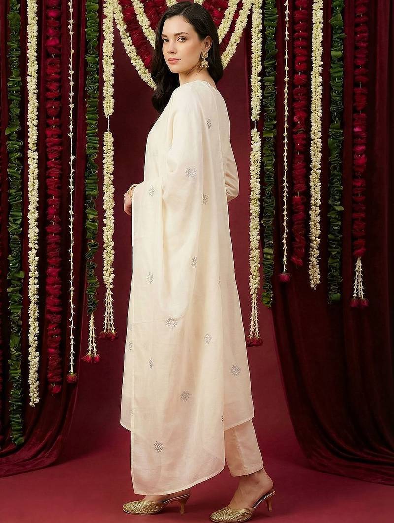 Women Ethnic Motifs Embroidered Regular Thread Work Pure Cotton Kurta with Trousers & With Dupatta