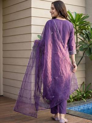 Women Ethnic Motifs Embroidered Regular Thread Work Kurta with Trousers & With Dupatta 4
