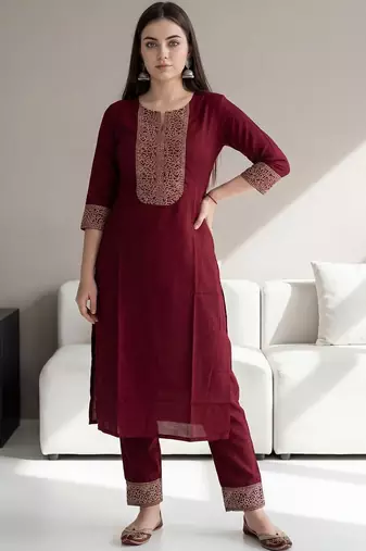 Women Ethnic Motifs Embroidered Regular Thread Work Kurta with Trousers