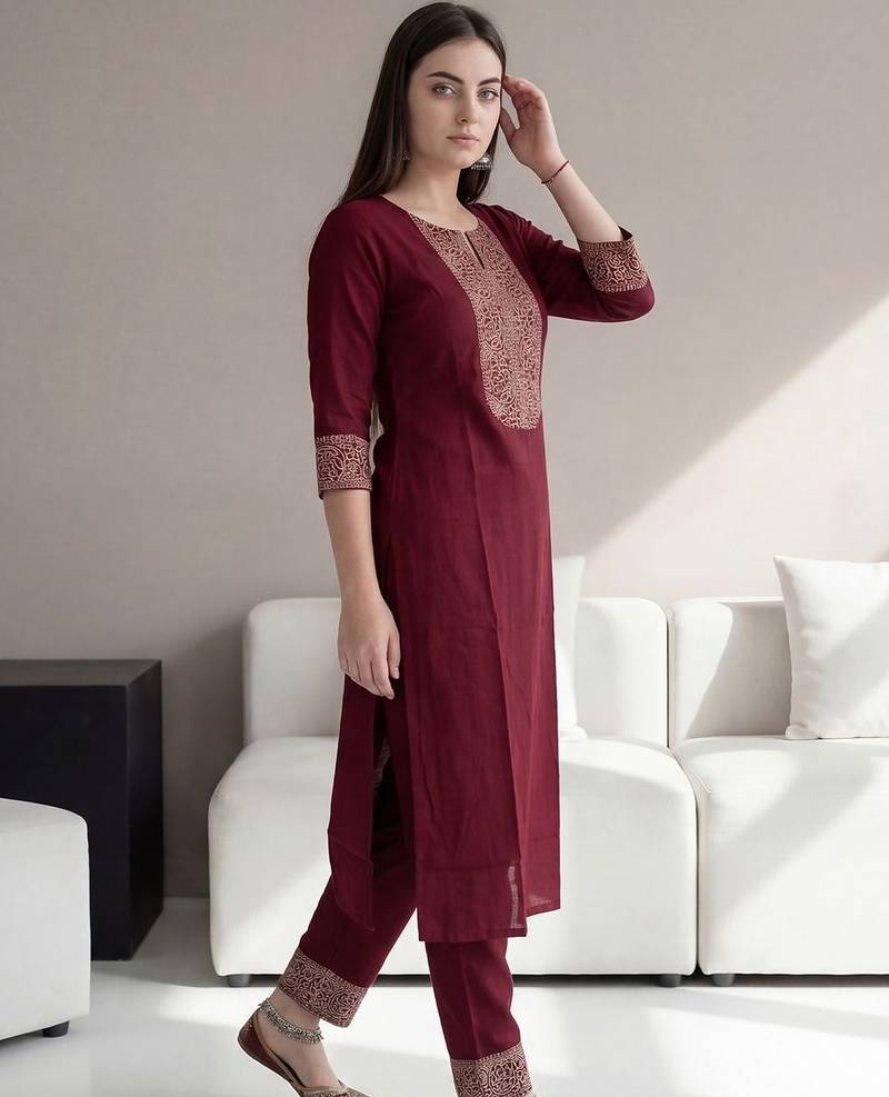 Women Ethnic Motifs Embroidered Regular Thread Work Kurta with Trousers