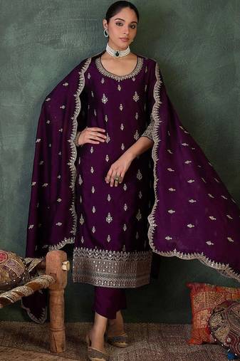 Women Ethnic Motifs Embroidered Regular Thread Work Kurta with Trousers & With Dupatta