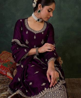 Women Ethnic Motifs Embroidered Regular Thread Work Kurta with Trousers & With Dupatta 5
