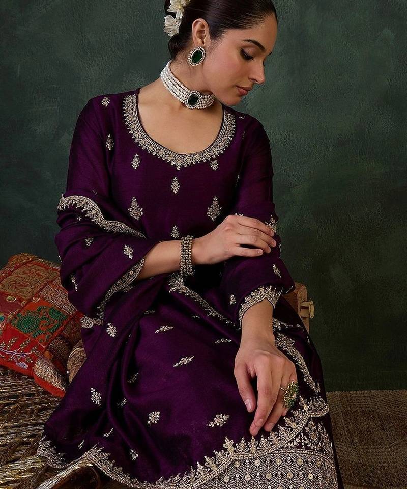Women Ethnic Motifs Embroidered Regular Thread Work Kurta with Trousers & With Dupatta