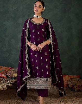 Women Ethnic Motifs Embroidered Regular Thread Work Kurta with Trousers & With Dupatta 6
