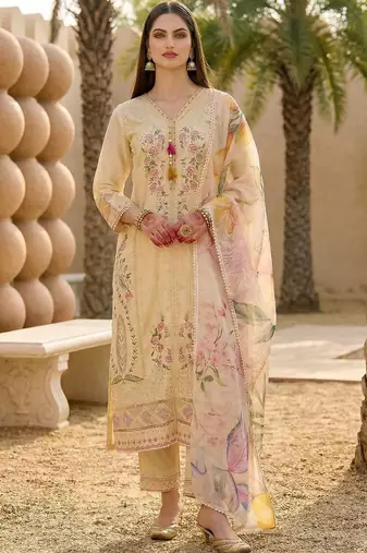 Women Floral Embroidered Regular Thread Work Kurta with Trousers & With Dupatta